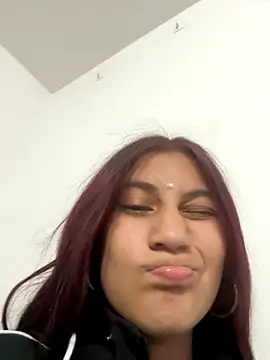 Snapshot of _Kinky69_ chatting on November 2025 10:54:02 PM Kinky69 online show from November 2025 10:54:02 PM