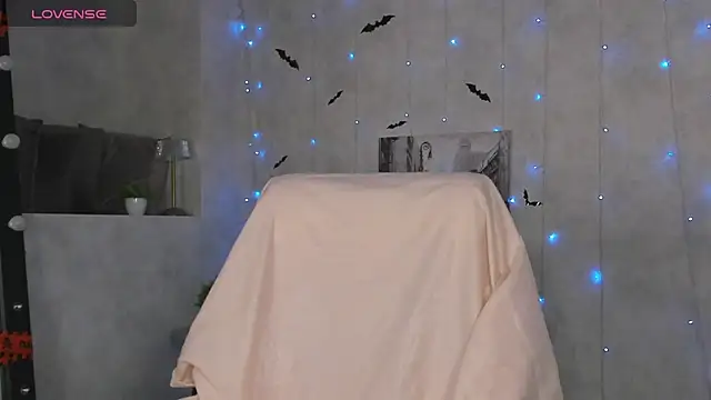 Berta Kelly online show from November 2025 12:47:02 AM