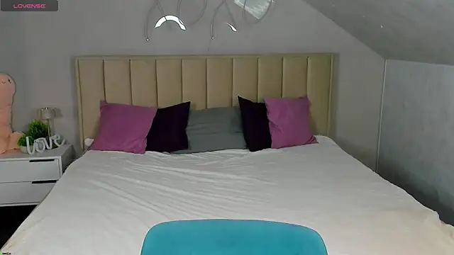 Snapshot of Berta_Kelly chatting on June 2026 12:18:01 AM Berta Kelly online show from June 2026 12:18:01 AM