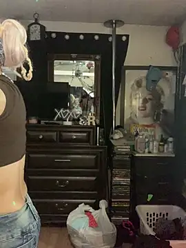 blondebarbiebae online show from April 2026 02:37:02 AM