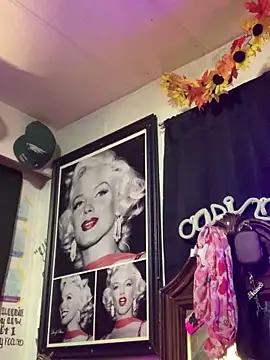 blondebarbiebae online show from October 2025 06:36:02 AM