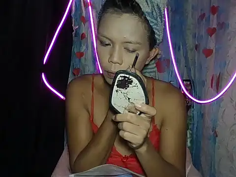 Snapshot of Kim25xxxx chatting on July 2026 05:52:02 AM Kim25xxxx online show from July 2026 05:52:02 AM