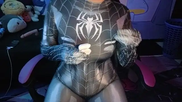 suzumeayaka online show from October 2025 11:06:02 PM