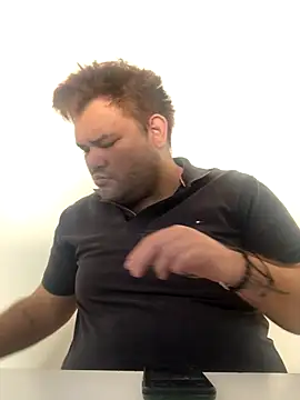 big bearr online show from October 2025 01:32:02 PM