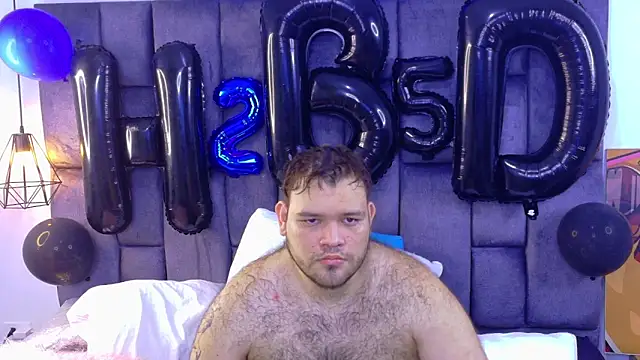 big bearr online show from October 2025 09:04:02 PM