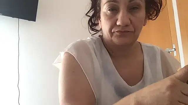 paula19800 online show from October 2025 10:05:02 AM