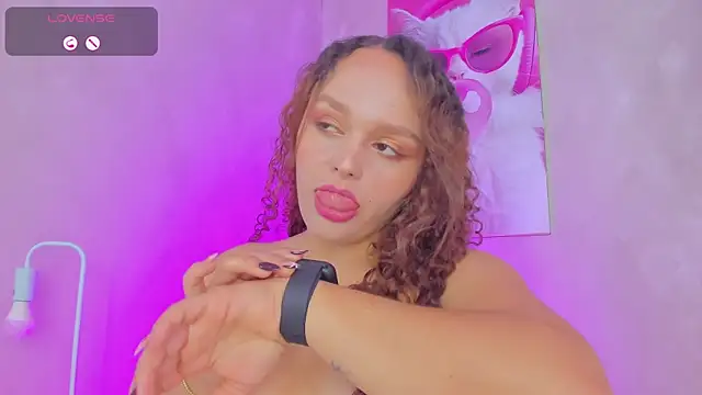 CamilaGomez149 online show from July 2026 09:33:01 PM
