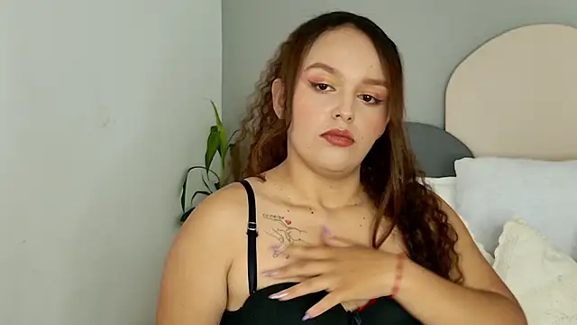 CamilaGomez149 online show from June 2026 06:19:02 PM