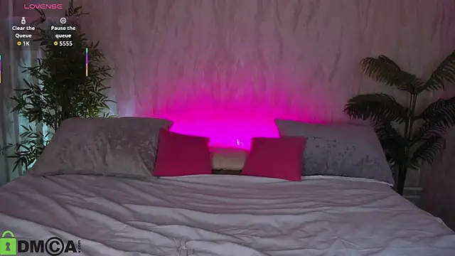 Alic Fox online show from November 2025 12:14:02 AM