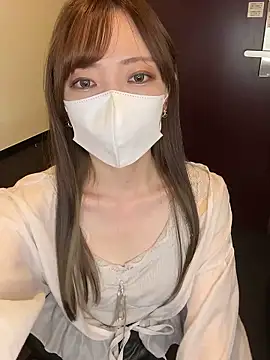 Snapshot of Moe_v_v chatting on October 2025 06:06:01 AM Moe v v online show from October 2025 06:06:01 AM