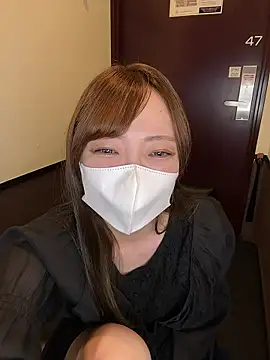 Snapshot of Moe_v_v chatting on October 2025 02:15:02 AM Moe v v online show from October 2025 02:15:02 AM