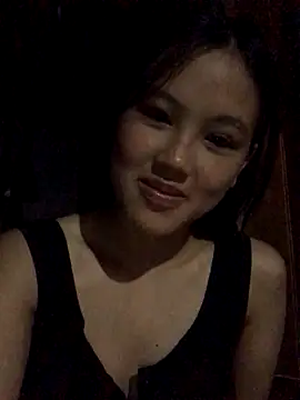 Snapshot of Mai_lovely chatting on October 2025 07:36:01 PM Mai lovely online show from October 2025 07:36:01 PM