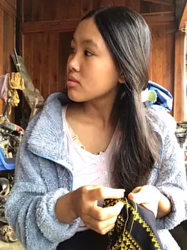 Mai lovely online show from October 2025 01:39:01 AM