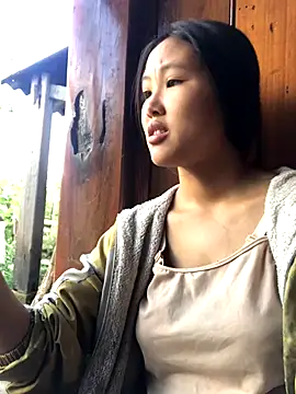 Snapshot of Mai_lovely chatting on October 2025 01:51:02 AM Mai lovely online show from October 2025 01:51:02 AM