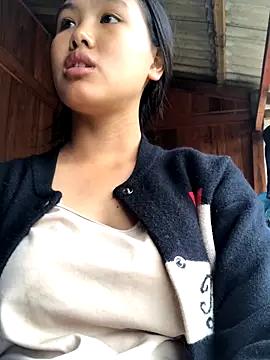Snapshot of Mai_lovely chatting on October 2025 02:00:01 AM Mai lovely online show from October 2025 02:00:01 AM
