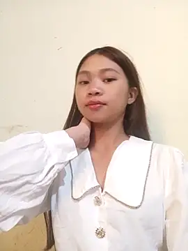 Snapshot of Mayy1 chatting on October 2025 01:48:01 AM Mayy1 online show from October 2025 01:48:01 AM