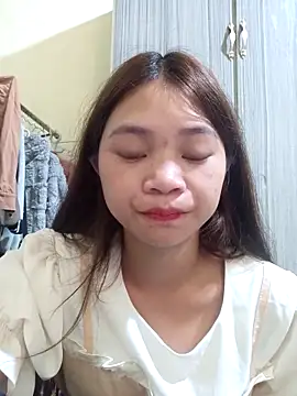 Mayy1 online show from October 2025 12:02:02 AM