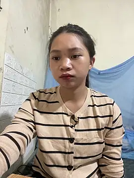 Snapshot of Mayy1 chatting on June 2026 03:11:01 AM Mayy1 online show from June 2026 03:11:01 AM