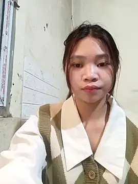 Mayy1 online show from March 2026 02:33:01 AM