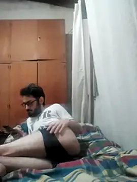 Fefede97  online show from December 2025 01:45:01 PM