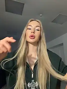 MaryDavies online show from April 2026 11:39:01 AM