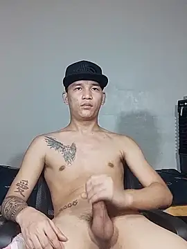 Snapshot of asianmonstercock05 chatting on October 2025 06:30:01 PM asianmonstercock05 online show from October 2025 06:30:01 PM