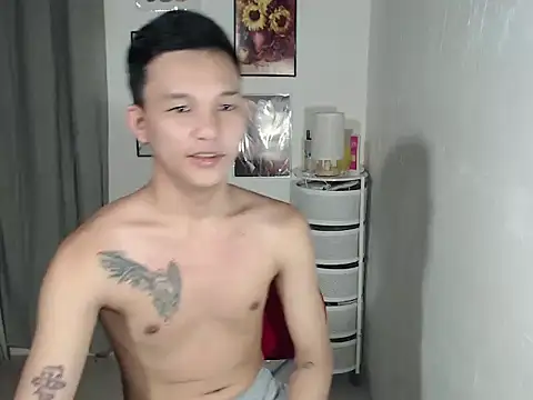 Snapshot of asianmonstercock05 chatting on October 2025 04:47:02 AM asianmonstercock05 online show from October 2025 04:47:02 AM
