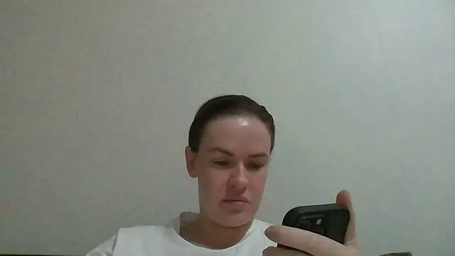 Snapshot of Veylonna chatting on October 2025 06:37:01 PM Veylonna online show from October 2025 06:37:01 PM