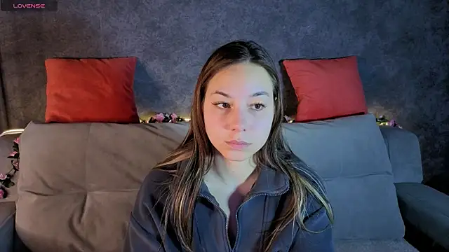 Al1ice Moures online show from December 2025 01:26:02 AM