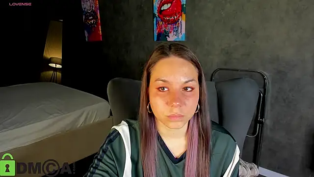 Al1ice Moures online show from October 2025 01:06:02 AM