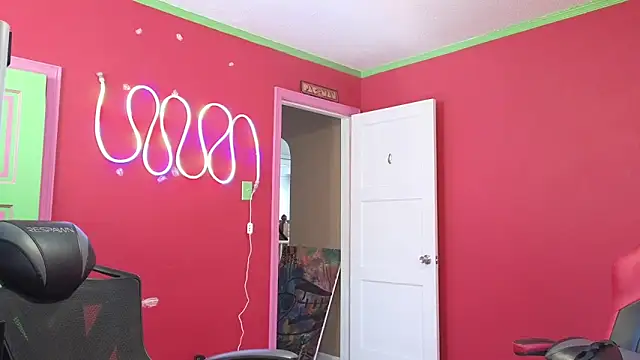 xofrankiefinexo online show from February 2026 06:29:02 PM