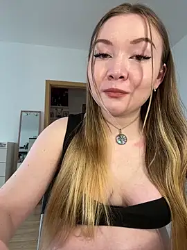 Amalie Smith online show from June 2026 11:54:02 AM