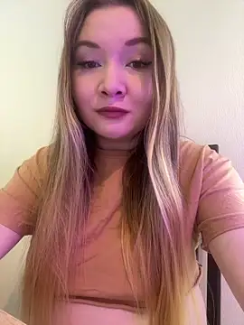 Amalie Smith online show from May 2026 08:24:01 AM