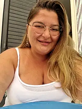 Snapshot of HornyBella88 chatting on October 2025 11:12:01 AM HornyBella88 online show from October 2025 11:12:01 AM