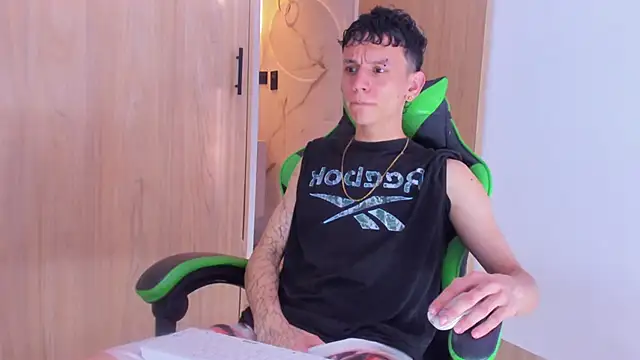 Skinny batman online show from October 2025 12:02:01 PM