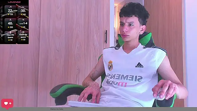 Skinny batman online show from October 2025 04:22:02 PM