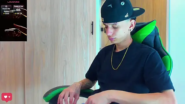 Skinny batman online show from October 2025 06:42:02 PM