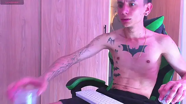 Skinny batman online show from October 2025 03:11:01 PM