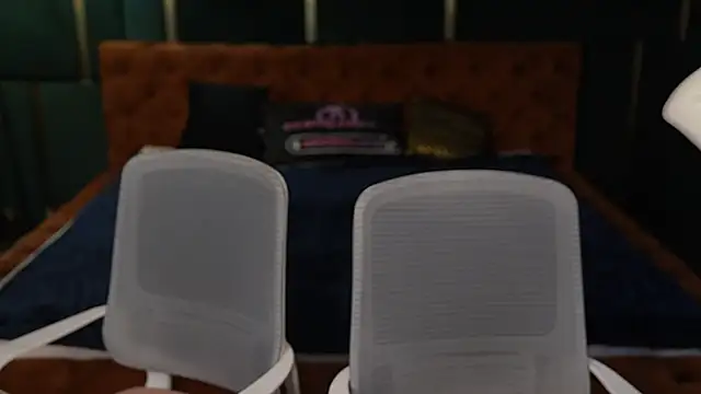 Luchi Sun online show from November 2025 11:21:02 AM