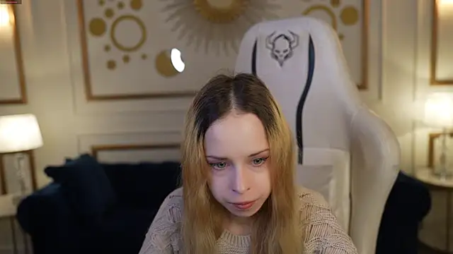 Luchi Sun online show from November 2025 11:14:02 AM