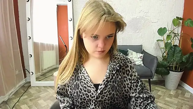 Melissa 199 online show from October 2025 10:28:02 AM