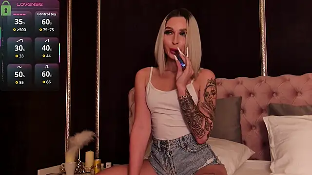 AriannaLure online show from October 2025 06:19:02 PM