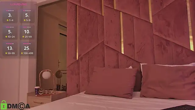 AriannaLure online show from November 2025 07:29:02 PM