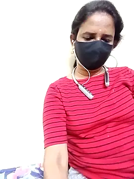 Snapshot of tamil_Boomika chatting on November 2025 06:12:01 PM tamil Boomika online show from November 2025 06:12:01 PM