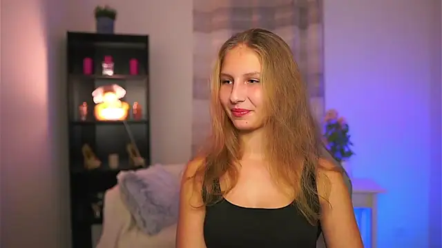 Snapshot of emmie_murray chatting on November 2025 07:13:02 PM emmie murray online show from November 2025 07:13:02 PM