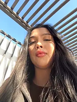 kiss Lissa online show from November 2025 11:37:01 AM