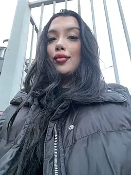 kiss Lissa online show from October 2025 02:17:02 PM