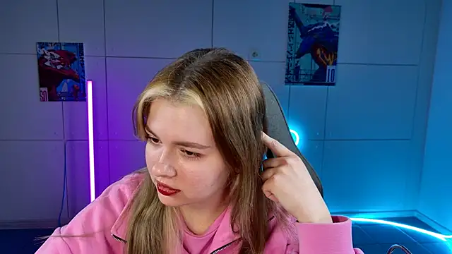HaleySun online show from September 2025 09:04:02 AM