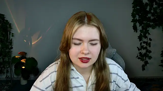 HaleySun online show from October 2025 09:12:01 AM