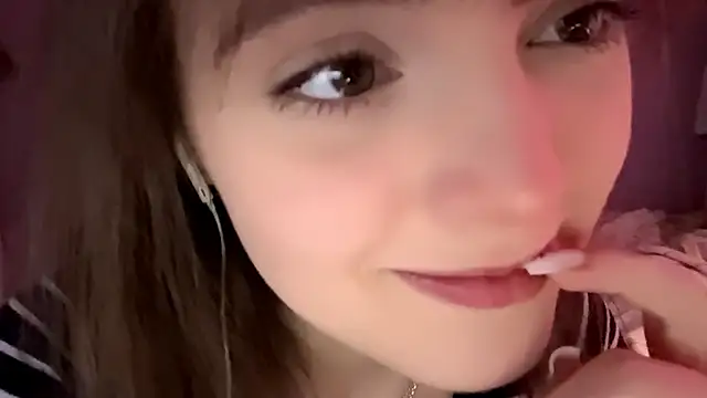 ShannanJou online show from October 2025 11:12:01 AM